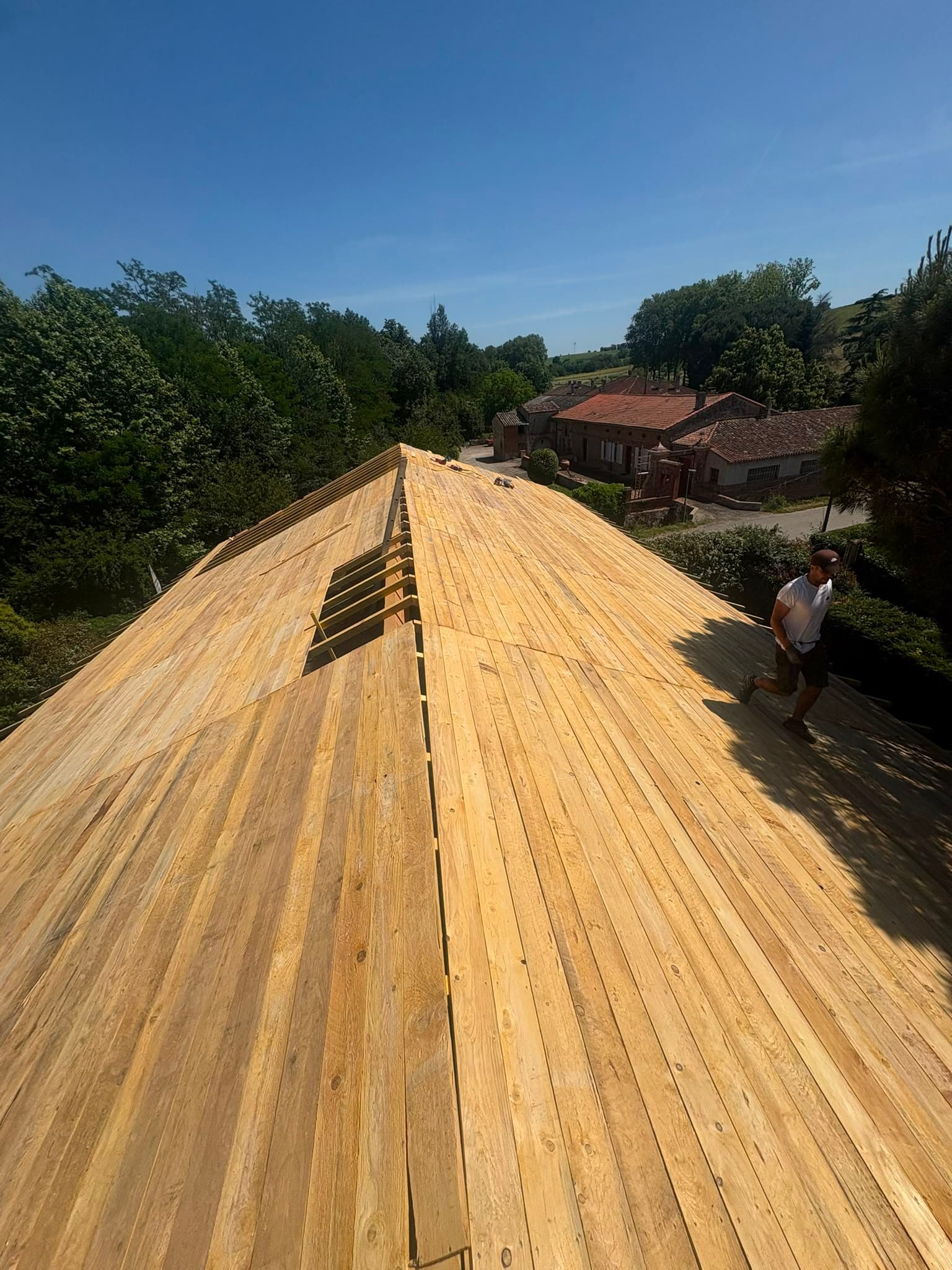 Liteaux neufs avant repose, secteur Lauzerville